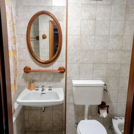 White House Cretax * ברויל-קרוויניה