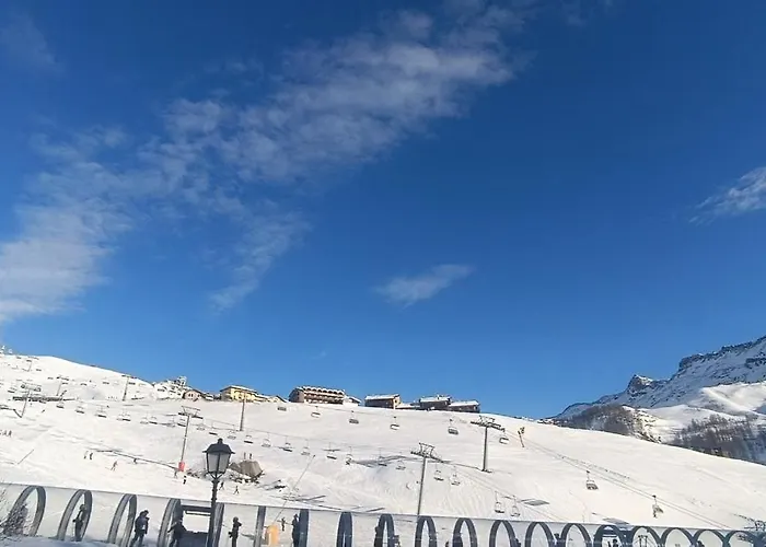 Апартаменти White House Cretax *